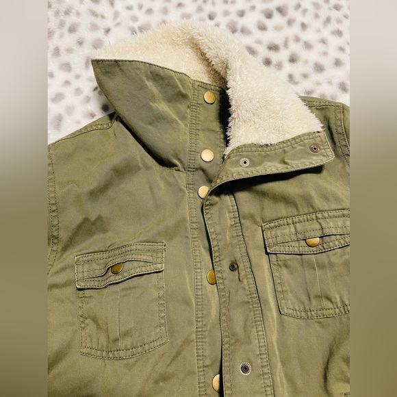 OLD NAVY‎ Faux-Fur Lined Utility Jacket/Coat - Picture 2 of 6
